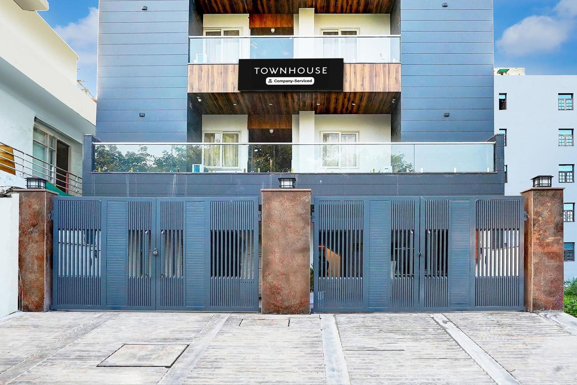 Hotel Super Townhouse Sector 104 Noida Extérieur photo