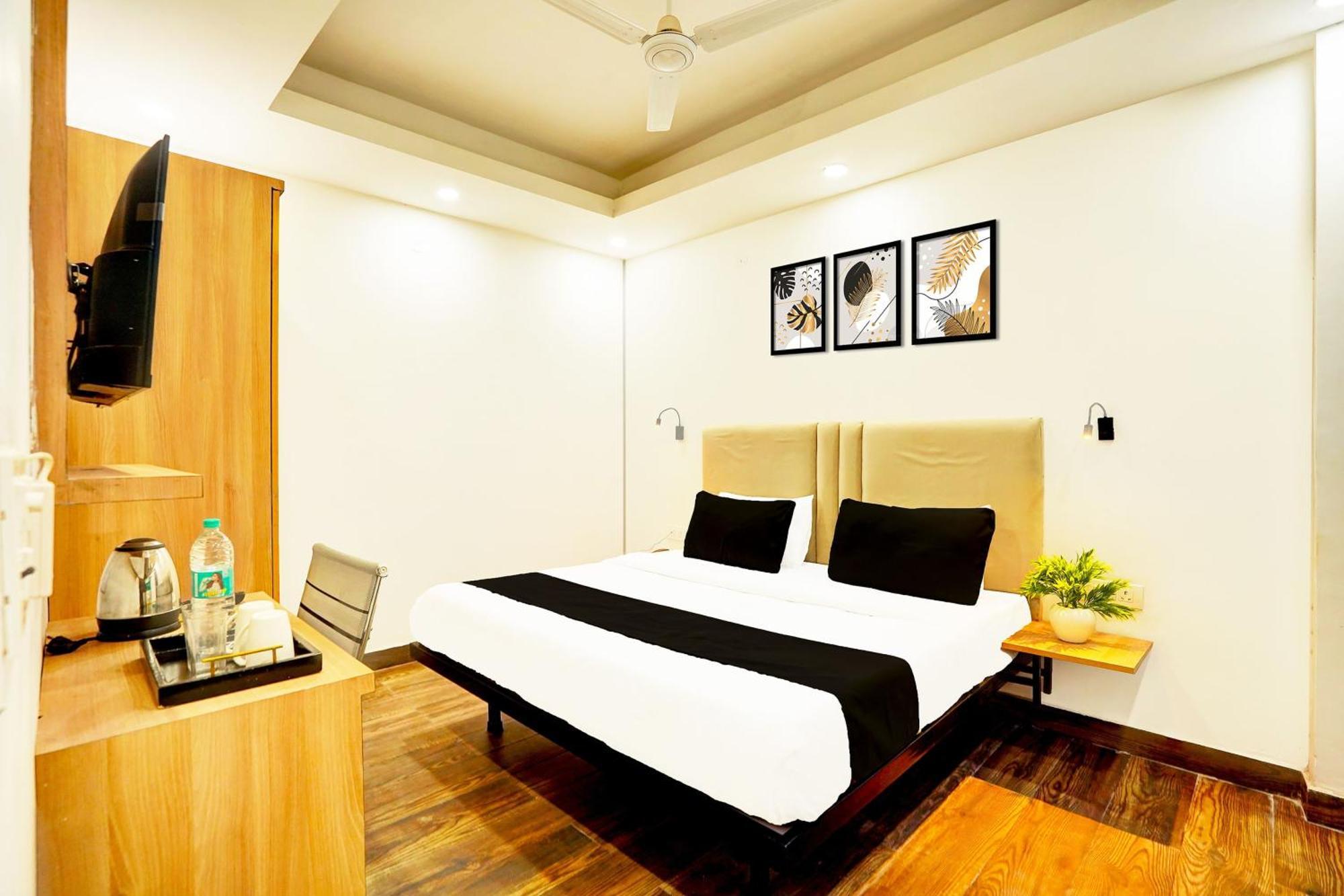 Hotel Super Townhouse Sector 104 Noida Extérieur photo