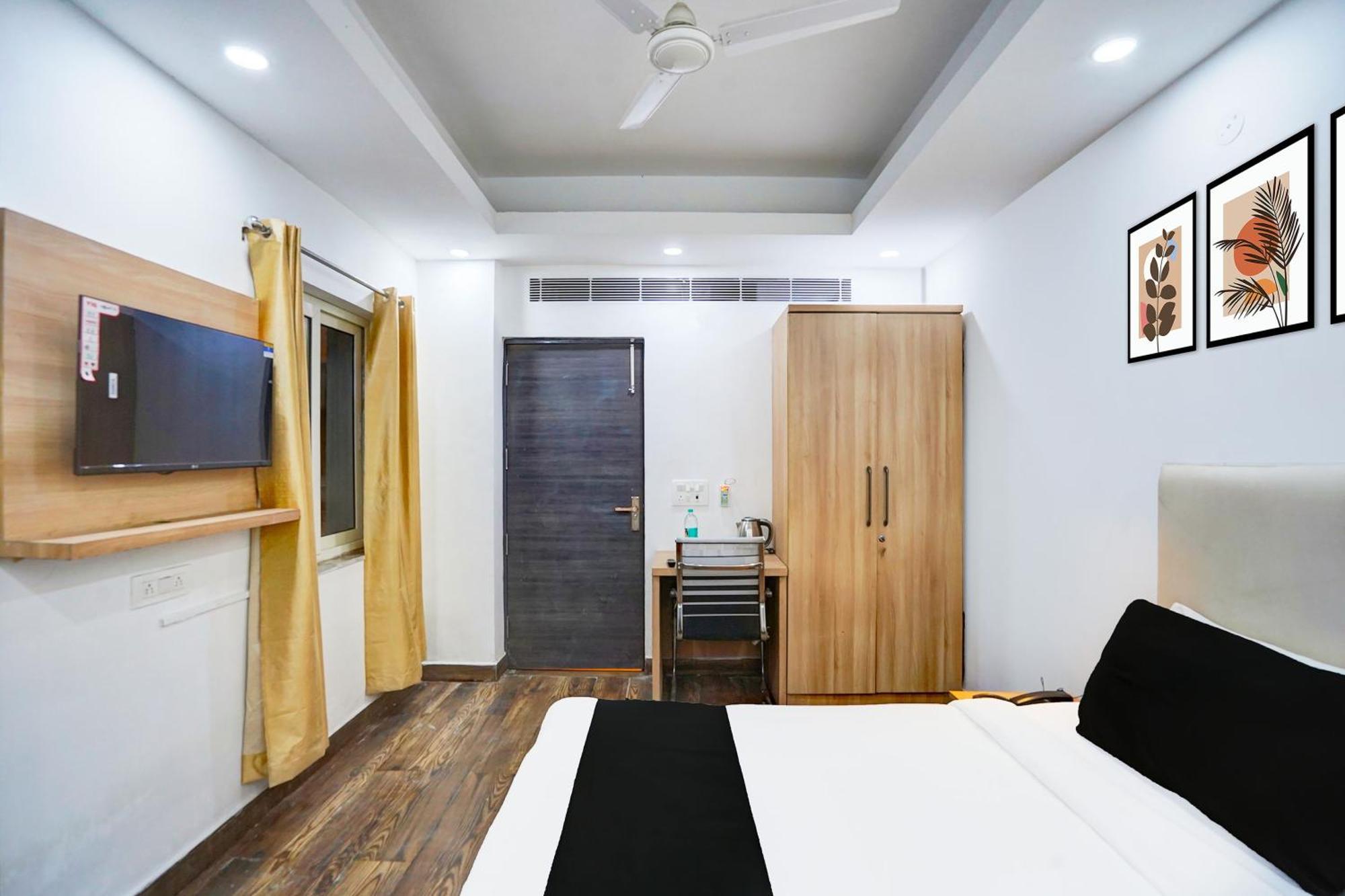 Hotel Super Townhouse Sector 104 Noida Extérieur photo