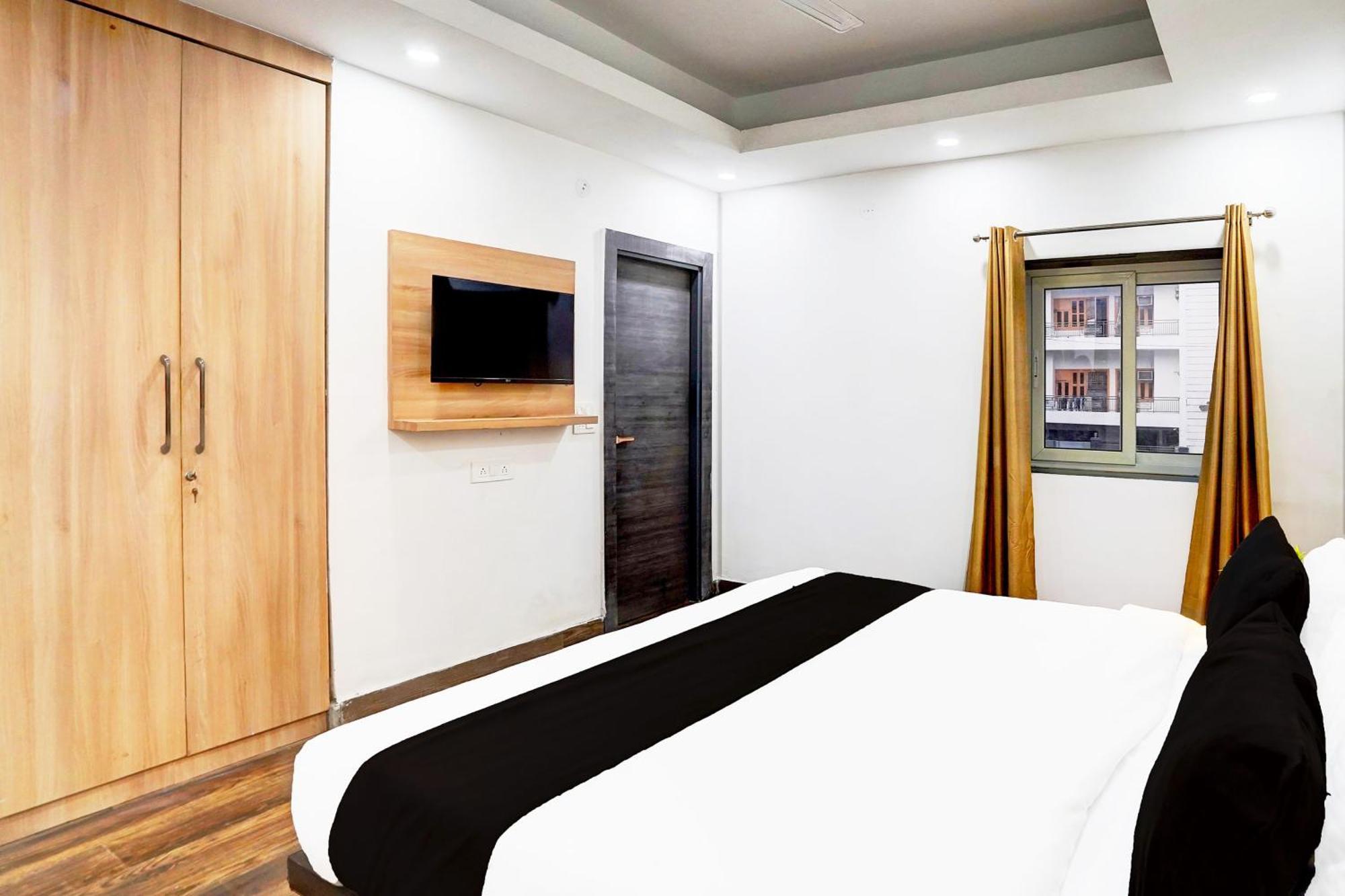 Hotel Super Townhouse Sector 104 Noida Extérieur photo